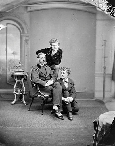 Fanny (standing) and Stella with Lord Arthur Pelham-Clinton, with whom Stella conducted a lengthy relationship.