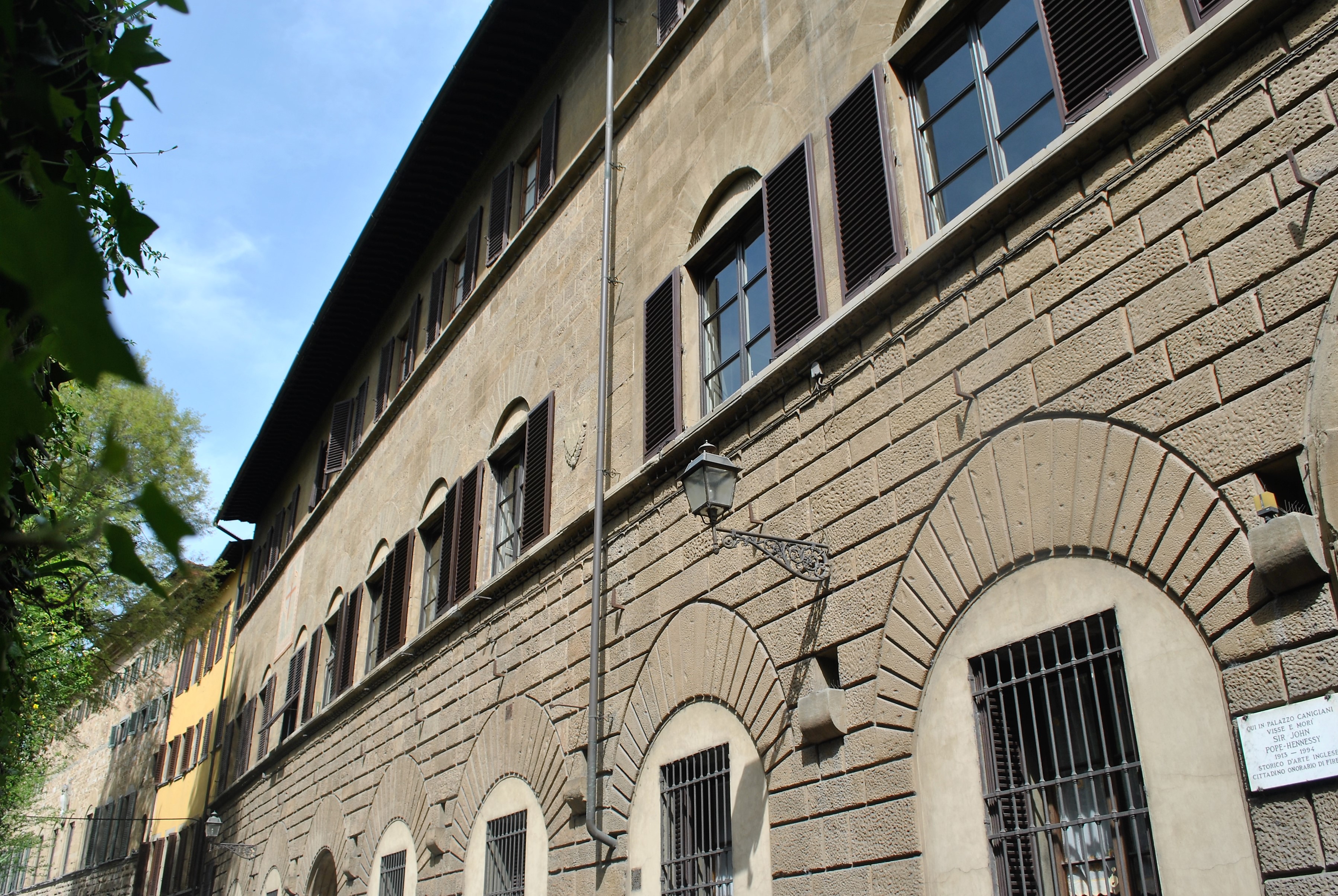 external image III_Palazzo%20Canigiani,%20Firenze,%20Italy%20(2).JPG