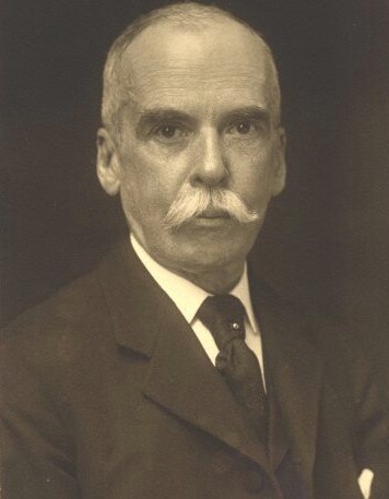 https://upload.wikimedia.org/wikipedia/commons/9/9e/Johnwilliamsterling.jpg