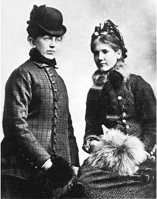 https://upload.wikimedia.org/wikipedia/commons/0/02/Katharine_Peabody_Loring_and_unidentified_friend%2C_c._1890.jpg