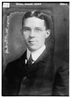 https://upload.wikimedia.org/wikipedia/commons/e/ee/Daniel_Gregory_Mason_circa_1915.jpg