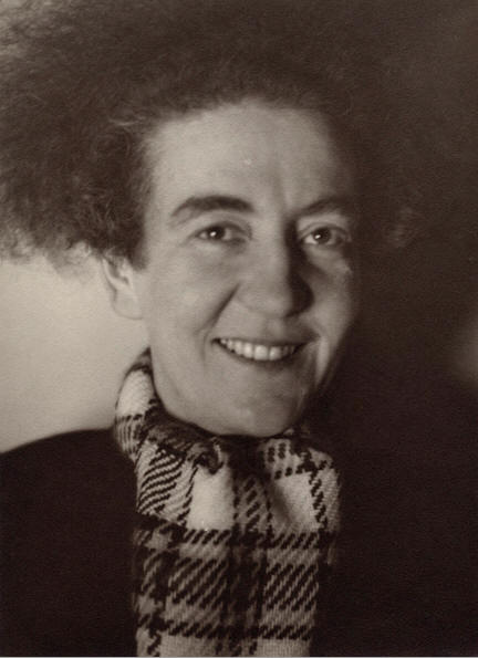 Margaret Goldsmith (Margaret Leland) by Lucia Moholy