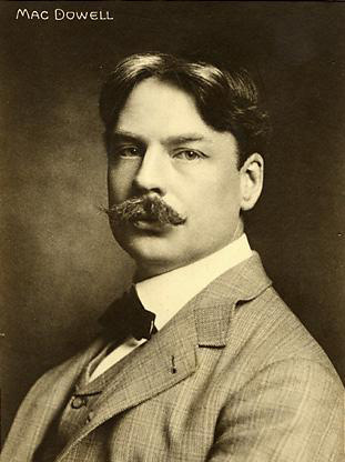 https://upload.wikimedia.org/wikipedia/commons/8/8f/Edward_A._MacDowell.jpg