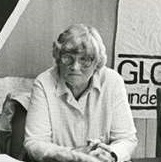 https://upload.wikimedia.org/wikipedia/en/2/2e/Rosemary_Manning_died_1988.jpg