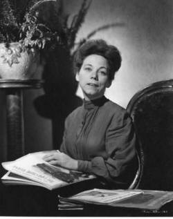 Ellen Corby in I Remember Mama | Old hollywood stars, The waltons tv show,  Classic films