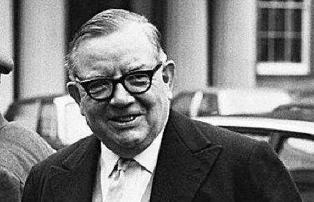 Sir Maurice Oldfield.jpg