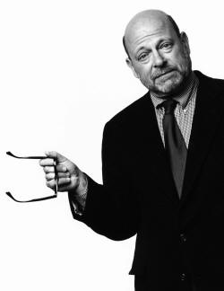 Richard Howard, Acclaimed Poet and Translator, Is Dead at 92 - The New York  Times