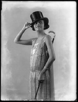 Florence Mills in 'Dover Street to Dixie' at the London Pavilion.jpg