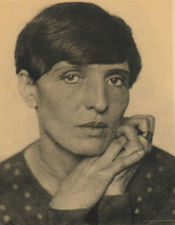 Renée Sintenis, Fotografie von Hugo Erfurth, 1930