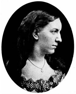 https://upload.wikimedia.org/wikipedia/commons/e/e0/Ouida_%28Maria_Louise_Ram%C3%A9%29.jpg