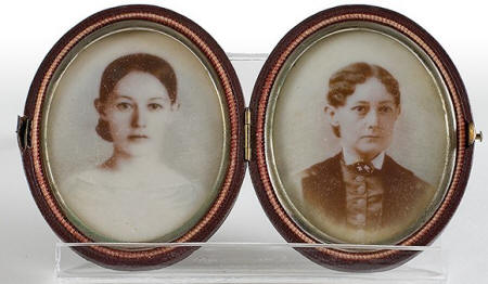 https://upload.wikimedia.org/wikipedia/commons/0/08/Two_photos_of_a_young_Irene_Leache_kept_in_a_locket_owned_by_Annie_Wood.jpg