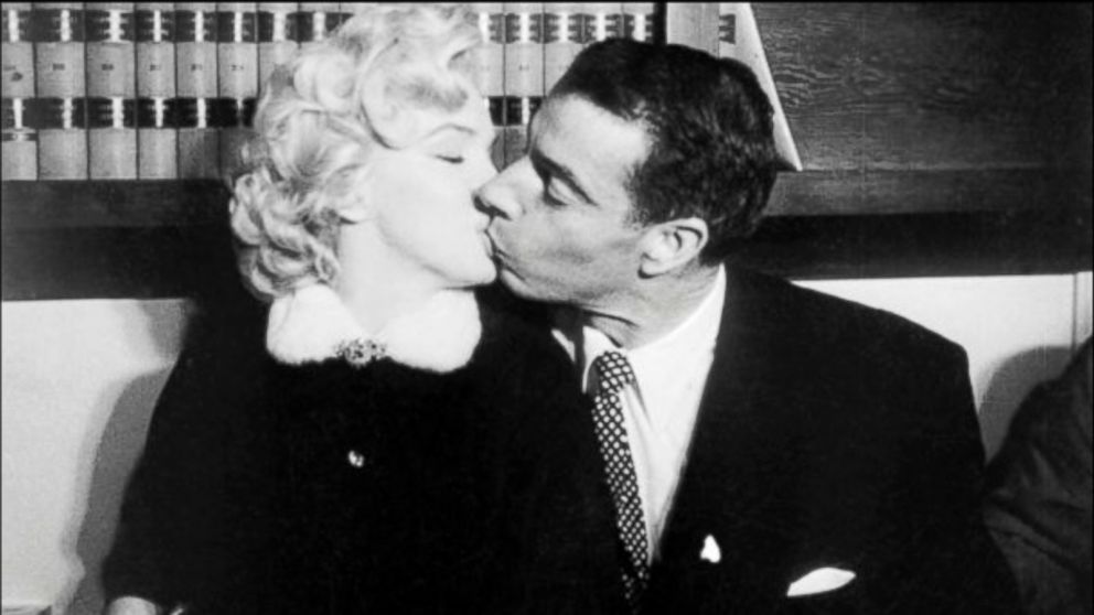Marilyn Monroe, Joe DiMaggio's 1954 marriage certificate sells for ...
