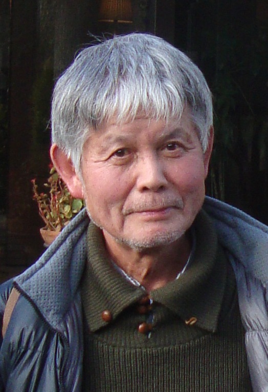 https://upload.wikimedia.org/wikipedia/commons/1/13/Mutsuo_Takahashi_2009-02-04.jpg