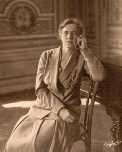 Nadia Boulanger - Wikipedia