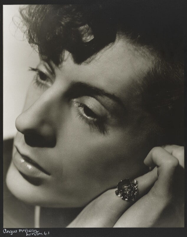 NPG P1299; Quentin Crisp - Portrait - National Portrait Gallery