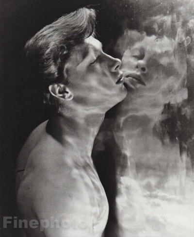 Artist:
George Platt Lynes (American, 1907–1955)
Title:
HERBERT BLISS, 1952
Medium:
PHOTOGRAPH
Size:
29.5 x 24 cm. (11.6 x 9.4 in.)