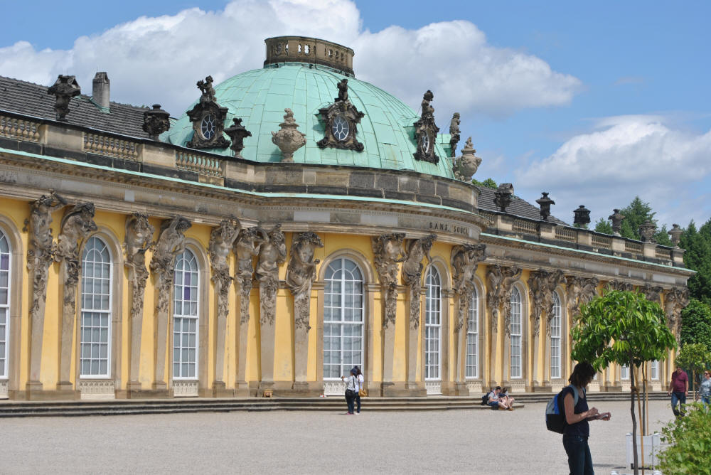 external image III_Sanssouci%20Palace,%20Germany%20(2).JPG