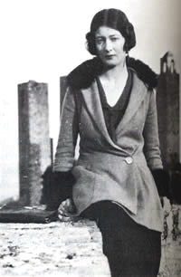Julia Strachey at San Gimignano, 1922
