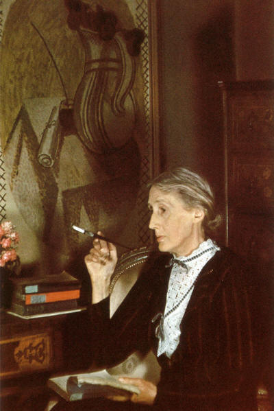 Virginia Woolf, smoking, London, 1939 © Gisèle Freund