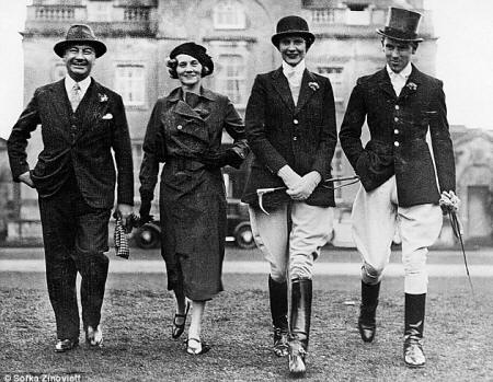 At Faringdon, with (from left) Lord Berners, Daphne Weymouth and Robert Heber-Percy