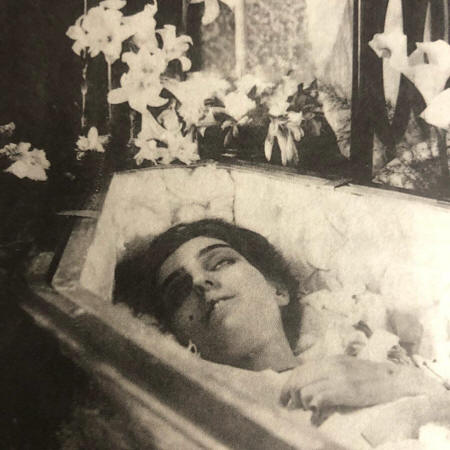 Gladys Deacon on Instagram: “Julian Barnes prints this photo of Audrey  Deacon in her coffin in Florence in May 1904. Catherine Pozzi… in 2020 |  Julian barnes, Deacon, Photo