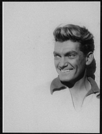 File:Portrait of Jean Marais, in Orpheus, Paris LCCN2004663261.jpg -  Wikimedia Commons