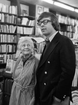 Andreas Brown in 1975 with Frances Steloff, the founderÂ  of the Gotham Book Mart. He bought it from her and ran it for 40 years, maintaining its reputation as a bibliophile’s delight.Credit...Larry C. Morris/The New York Times